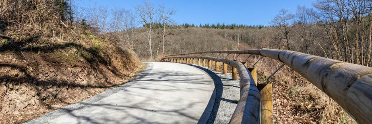 Piste cyclable et passage sous chemin de fer à Wiltz